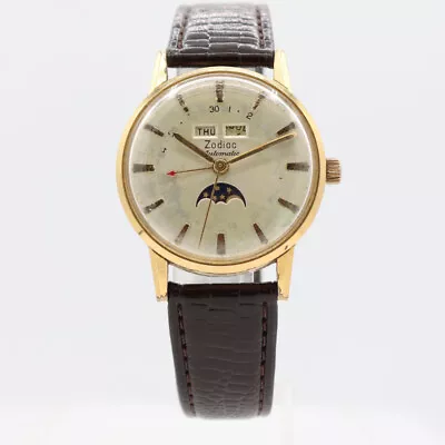 Vintage 34mm Zodiac Triple Date Moonphase Men's Automatic Wristwatch 74 • $550