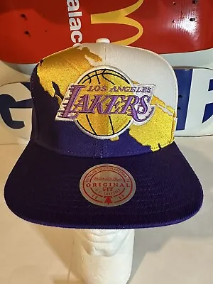 Mitchell & Ness NBA Los Angeles Lakers Hardwood Classics Paintbrush Snapback Hat • $23
