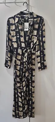 NEW Zara Dress Size L • $70