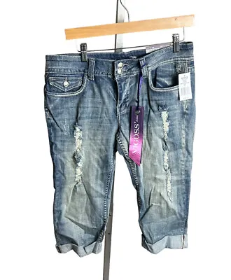 New Vigoss Capri Jeans Juniors Size 11 Blue Stretch Denim Distressed • $14.99