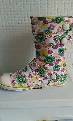 Womens New Multi Colour Flower Design Canvas Flat Pull On Boots Uk Size 3 • £4.95