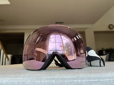 Oakley Flight Deck M Snow Goggle Matte Black Strap/Prizm Snow Hi Pink Lens • $79