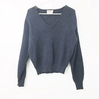 $30 • Buy Tundra Size: Medium 100% Wool Pullover Ocean Blue Long Sleeve V-Neck Sweater Top