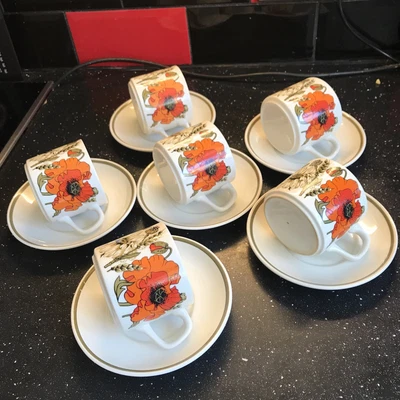 £19.99 • Buy 6 X J&G Meakin Poppy Pattern Tea Cups And Saucers