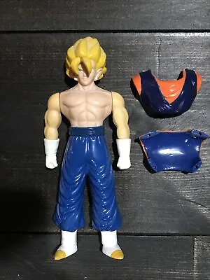 Dragon Ball Z SS Vegito Action Figure 1996 Toy 5.5 Inch Removable Shirt • $15