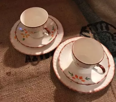 Barratts Of Staffordshire England Set Of 2 Side Plates 2 Teacups & 2 Saucers. • £14.50