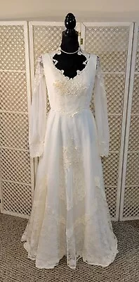 Vintage BRIDALLURE Alfred Angelo Ivory Long Wedding Dress With Long Train • $42