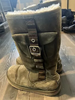 F19010G Ugg • $25