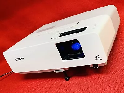 Epson Powerlite 83+ LCD XGA Conference Room Desktop Projector Model EMP-83H • $21.32