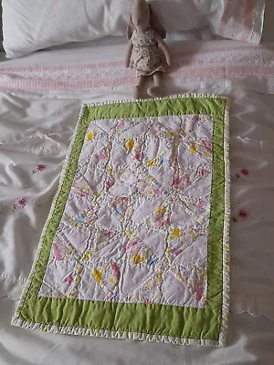 Pretty Handmade Quilted Throw • £3.99