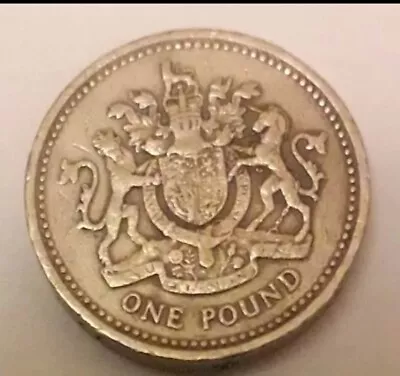 1983 One Pound Coin Error Upside Down Rim Queen Elizabeth II Rare  • $30