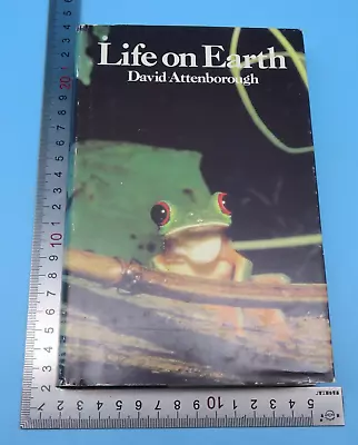 Life On Earth A Natural History David Attenborough Hardback 1st 1980 Book Club • £18