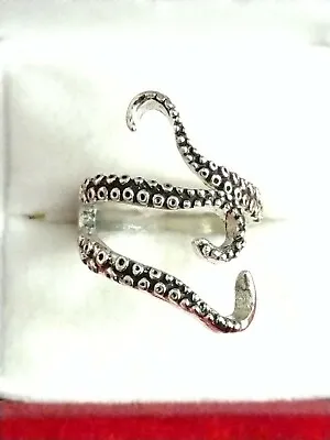 Silver Tone Kraken/Octopus Ring Size Q/8 • £4.99