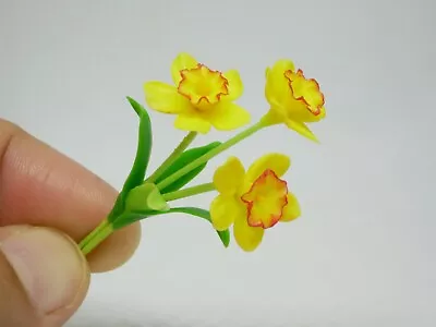 1 Pc Miniature Daffodil Flower Clay Dollhouse Handmade Decor 1:12 Scale • $1.96