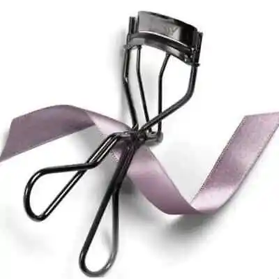 Mary Kay Eyelash Curler ~ Comes With 2 Silicone Replacement Pad Refills • $10.14