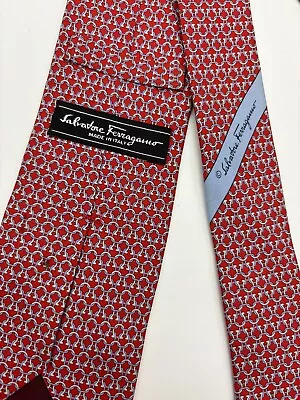 Salvatore Ferragamo 100% Silk Made Italy 3.25  Wide Men's Tie Red Chain Pattern • $66.56