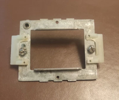 £3 • Buy Eaton DELTA MEM Spectra 1 Gang Or 2 Gang Module Grid Frame Ref F8100