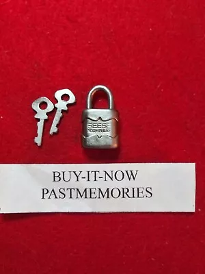 MINIATURE  REESE  DOG COLLAR STEEL PADLOCK W/ KEY VINTAGE LOCK ANTIQUE LOCKS • $16.99