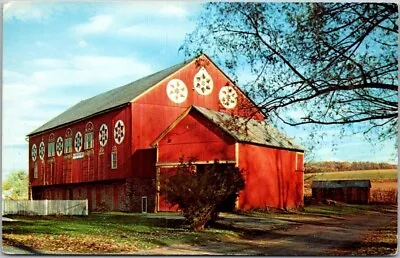 Hex Signs On Big Red Barn Pennsylvania Dutch Country VTG Postcard Unposted A11 • $6