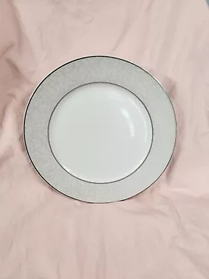 Mikasa China Parchment White Dinner Plate 10 3/4  • $12