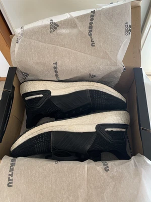 $31 • Buy Adidas - ULTRABOOST 19 Women’s 8 Black White Running Shoes G54014
