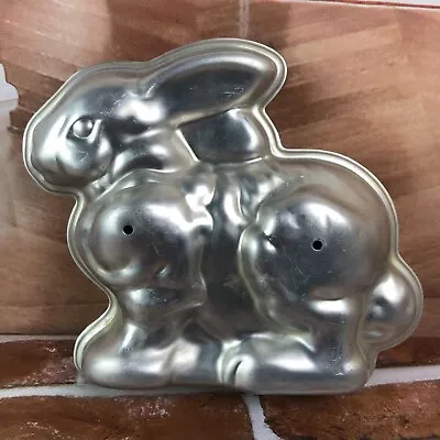Vintage 2 Pc Easter Bunny Mold Cake Pans Dessert 3D Rabbit Metal Baking Tins  • £20.56