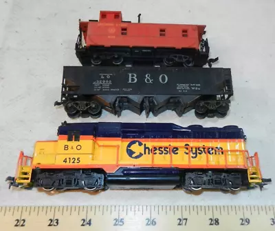 Bachmann HO Scale B&O Chessie System EMD GP 30 Diesel #4125 + Hopper + Caboose • $20