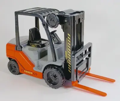122 Scale Friction Warehouse Truck Vehicle Toy Forklift By Liberty Imports. • $34.25