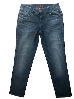 ELLE Womens Denim Jeans Blue Distressed Straight Leg Embroidered Pockets Size 8 • $17.95