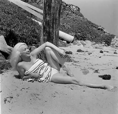 Actress Mamie Van Doren Poses At The Beach In LA 1956 OLD PHOTO 18 • $9