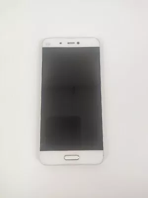 Xiaomi Mi 5 - 32 GB - White (Unlocked) Smartphone • £55.99