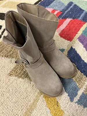 Ecote Tan Brown Suede Ankle Almond Toe Mid Starp Block Combat Boots Size 6 • $39.99
