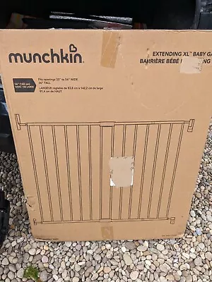 Munchkin 31046 Extending XL Tall And Wide Baby Gate -Extends 33  - 56  Wide • $74.99