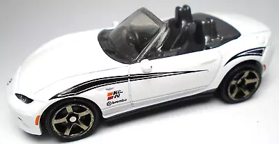 2019 Matchbox 2015 Mazda Mx-5 Miata Convertible White 1:64 Diecast 2 5/8  Car • $11.99