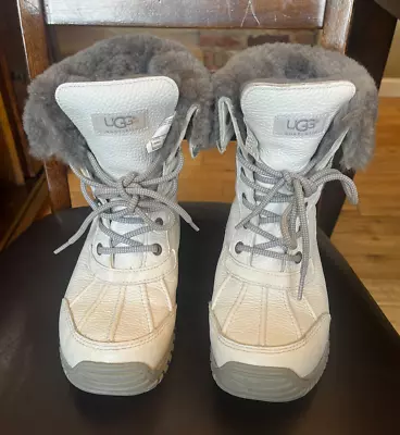 UGG Waterproof Adirondack II Boots White US Size 8 • $15.99