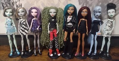 Monster High Doll Lot 9 • $50