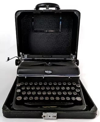 Antique Portable Royal Typewriter Vintage Used • $2.25