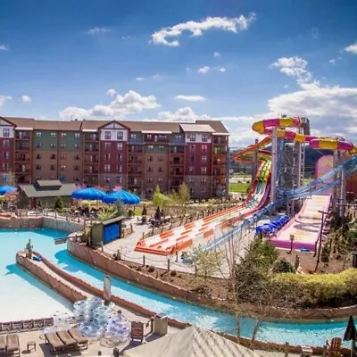$999 • Buy June 11 To 13: Great Smokies Lodge Waterpark 2BR Condo For 8 W/ Water Park View