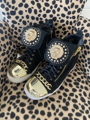 £25 • Buy Jeffrey Campbell Havana Black Gold Lions Head Chain High Tops Size 7