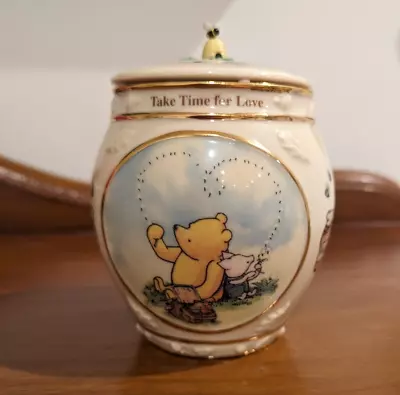 *Premier Issue* Classic Pooh Porcelain Music Box Ardleigh Elliott 74251 2000 • $45