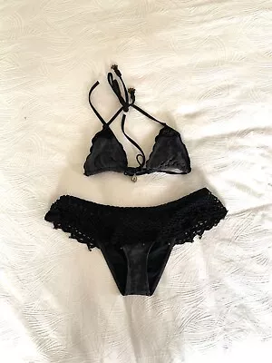 $120 • Buy Tigerlily Archives Crochet Bikini Set Size 8