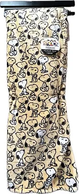 Yellow All Over SNOOPY Print Plush Extra Long Throw Blanket 60x70 Inch • $47.95