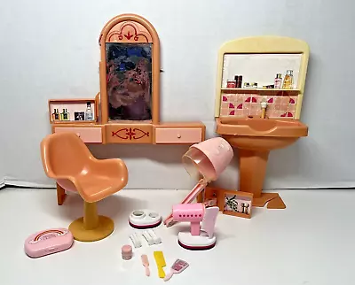 Vintage 1984 Barbie Arco Beauty Salon Playset & Some Accessories • $9