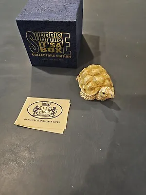 S.I.A.B.  England Turtle Surprise Box Resin Trinket Box Ivory Color  • $15.96