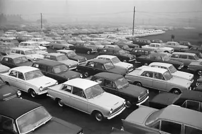 Scenes At The Ford Motor Factory In Dagenham Essex 1964 Old Photo 1 • $5.46