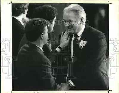 1992 Press Photo Governor Edwin Edwards Greets Former Governor Buddy Roemer. • $19.99