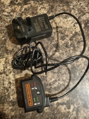 £21.50 • Buy Genuine Black & Decker Lithium Ion Slide Charger For BL1518 18V Battery Part