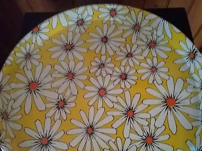 Vintage 1960s MOD Party Serving Trays Round Mid Century Daisy 14  NICE! • $14.95