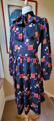 £20 • Buy VINTAGE 60's, MOD, DRESS, PUSSY BOW, BALOON SLEEVES, OP ART. MARISA 