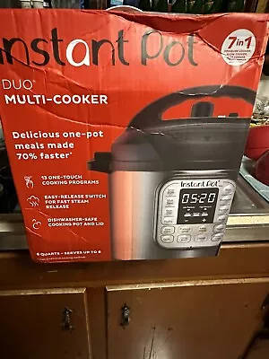 Instant Pot Duo Gourmet 6 Quart Multi-Use Pressure Cooker • $50
